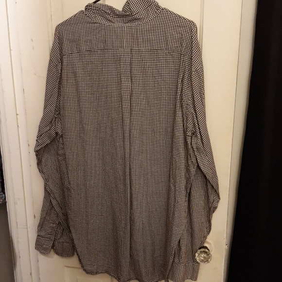 Shirt - Picture 2 of 3